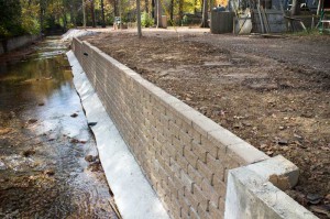 Retaining Wall Fits Confined Neighborhood Area and Controls Stormwater